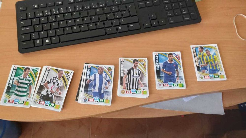 Cartas Jogadores de Futebol Liga Nós