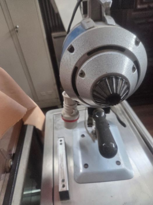 Máquina de corte de tecidos