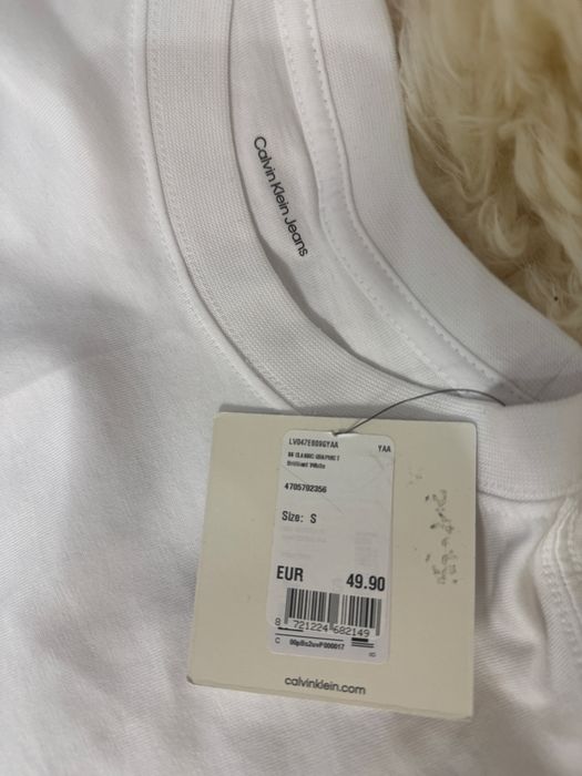 Футболка жіноча нова Calvin Klein