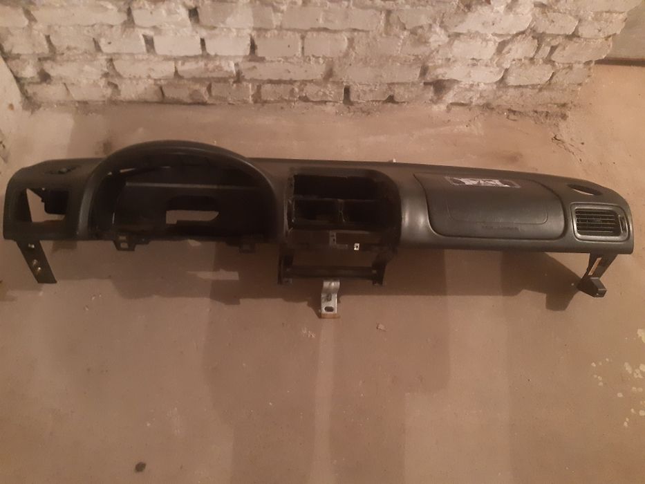 Unikatowe wnętrze subaru impreza '99 wagon