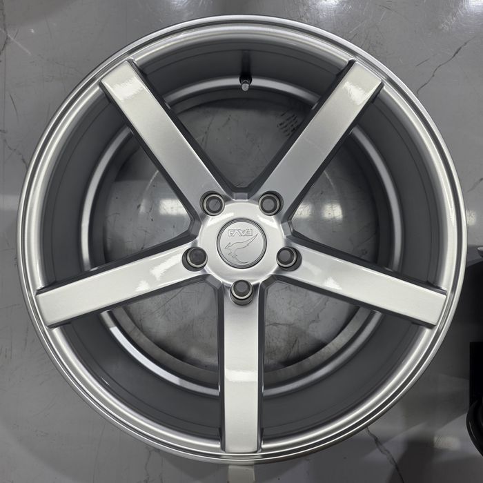 Jantes 18" originais Fav1 Model 74 5x120