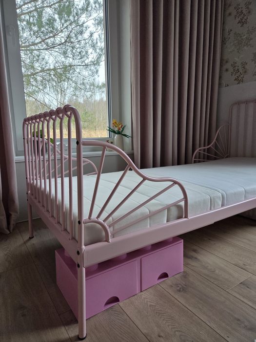 Łóżko dziecięce Ikea Minnen, różowe + materac