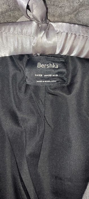 BERSHKA płaszcz XS popiel szary