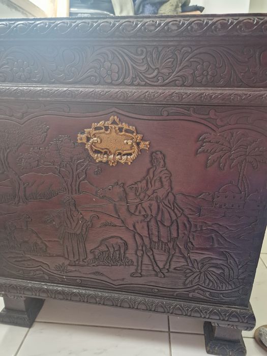 Vendo uma arca  em perfeita condições, negociável