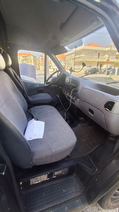 Ford transit longa em bom estado