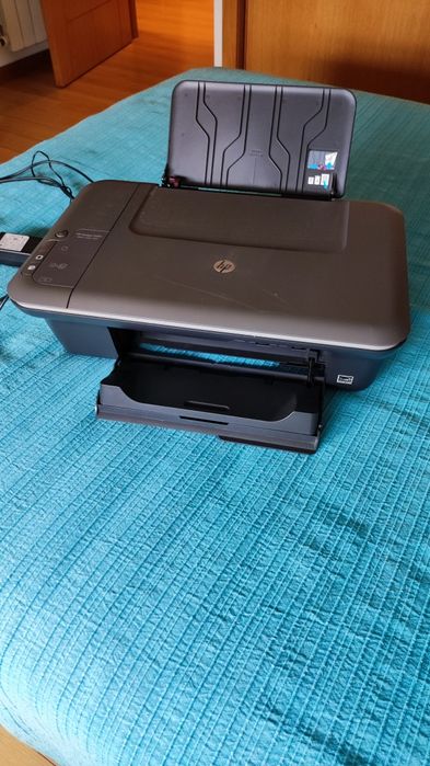 Impressora Multifunções HP Deskjet 1050