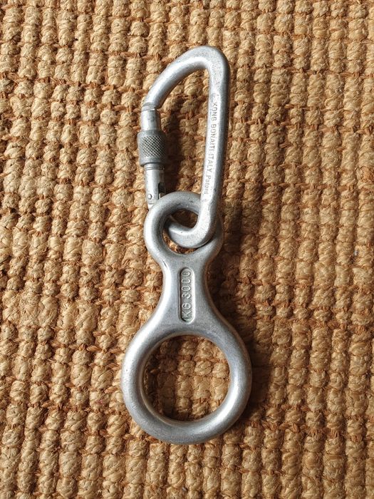 3 Oitos de escalada c/ mosquetão