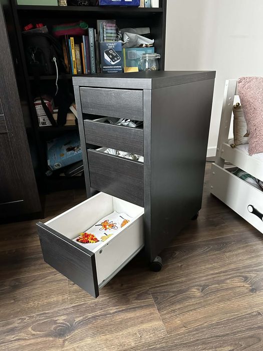Zestaw mebli do biura IKEA