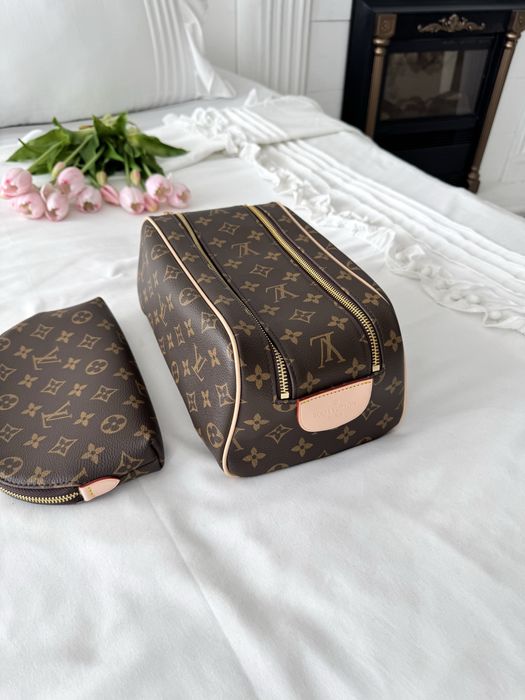 Жіноча косметичка несессер Louis Vuitton Dopp Kit Toilet Pouch луи вит