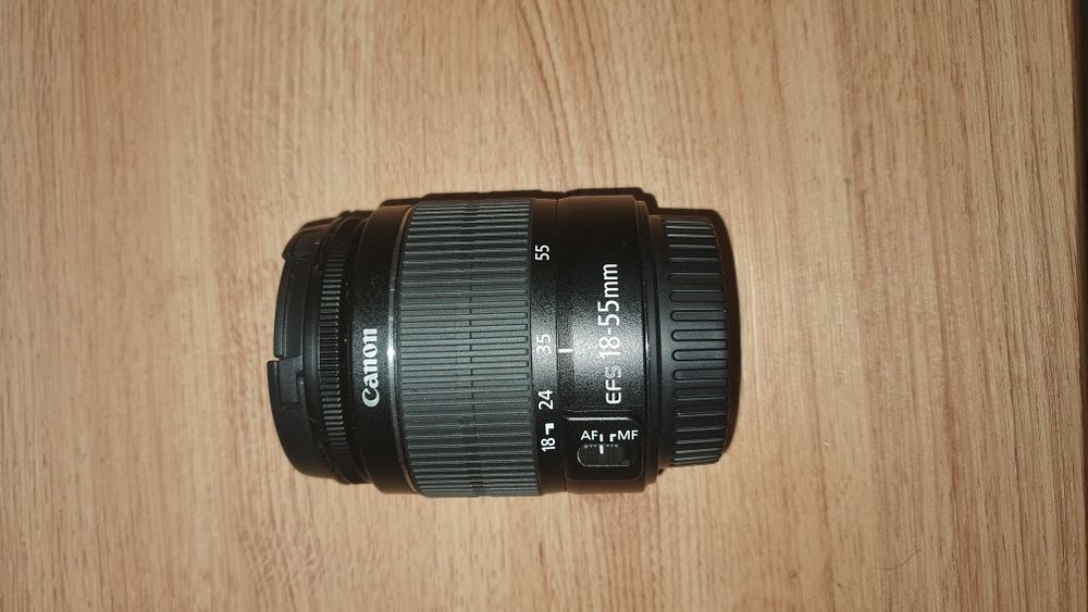 Câmera DSLR Canon 250D basicamente NOVA