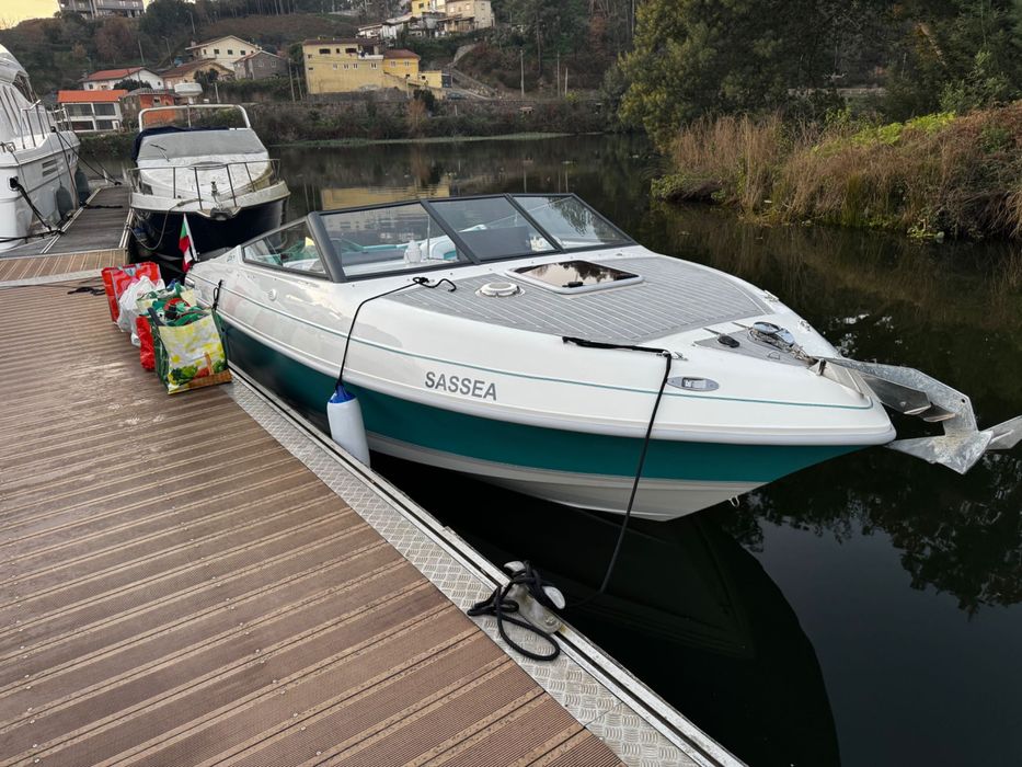 Barco Sunbird Corsair 218