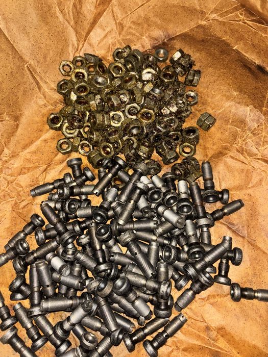 Гвинт регулювальний коромисла ЯМЗ КРАЗ, МАЗ, Т 150