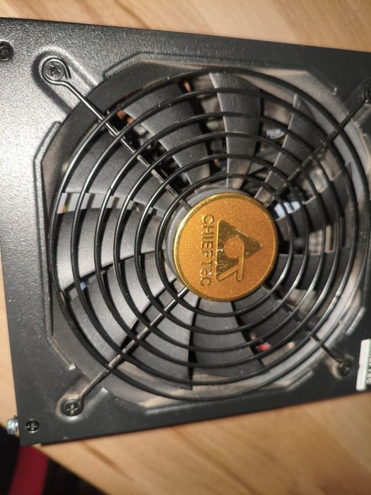 Proton BDF-750C 750W 80+ Bronze /видео-тест в описании/ Блок питания
Б