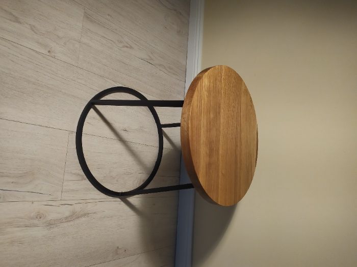 Taboret w stylu loftowym