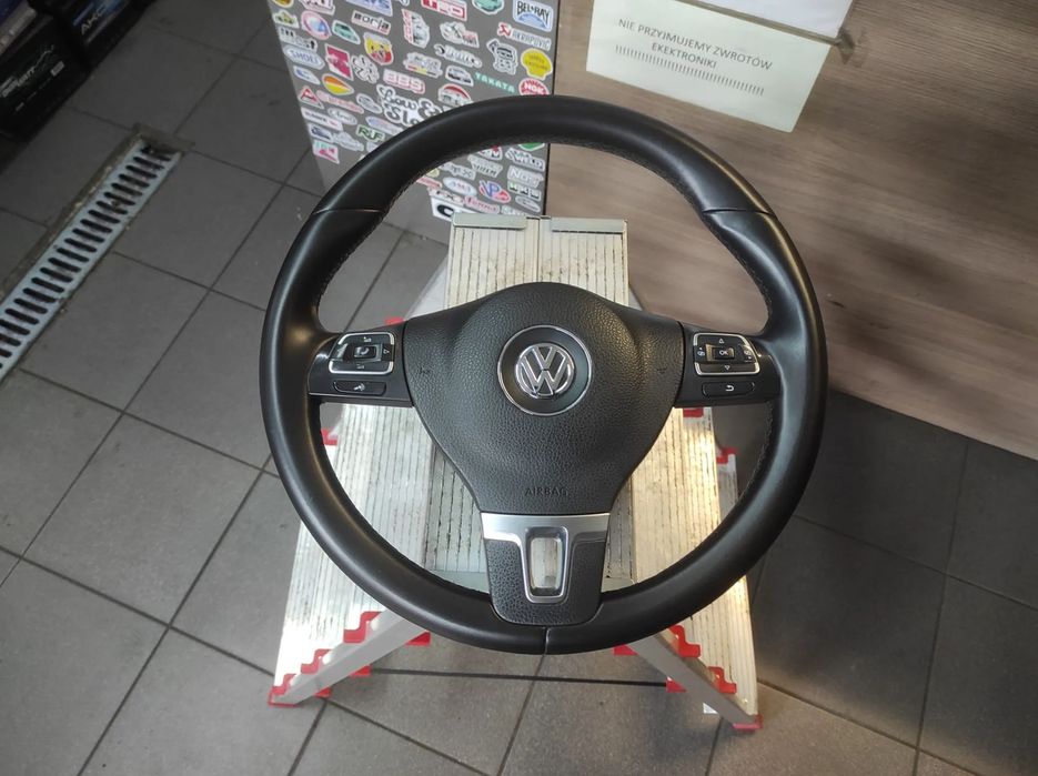 KIEROWNICA 3 RAMIENNA SKÓRA SKÓRZANA MULTIFUNKCJA R LINE VW TIGUAN PASSAT B6 B7 CC SIROCCO CADDY GOLF 5 6 TOURAN EOS POLO 5 6 WYSYŁKA !!!