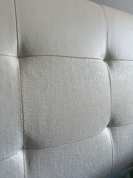 Cama de casal estofada p/ colchao 1,40/1,90m