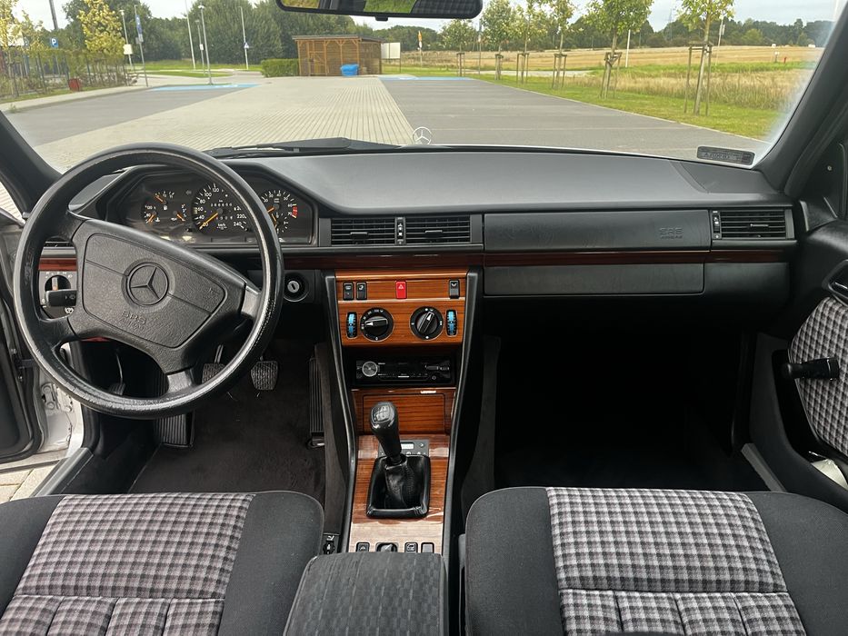 Mercedes-Benz W124 2.0 Benzyna