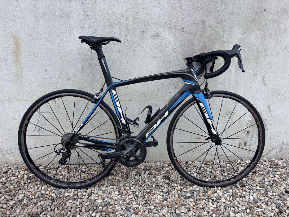 Bicicleta de estrada BH G6