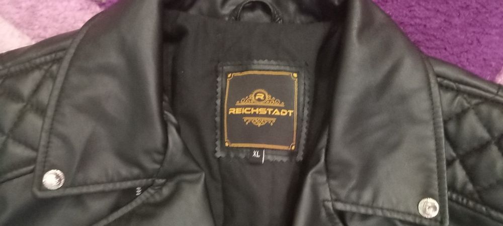 Куртка чорна. Нова