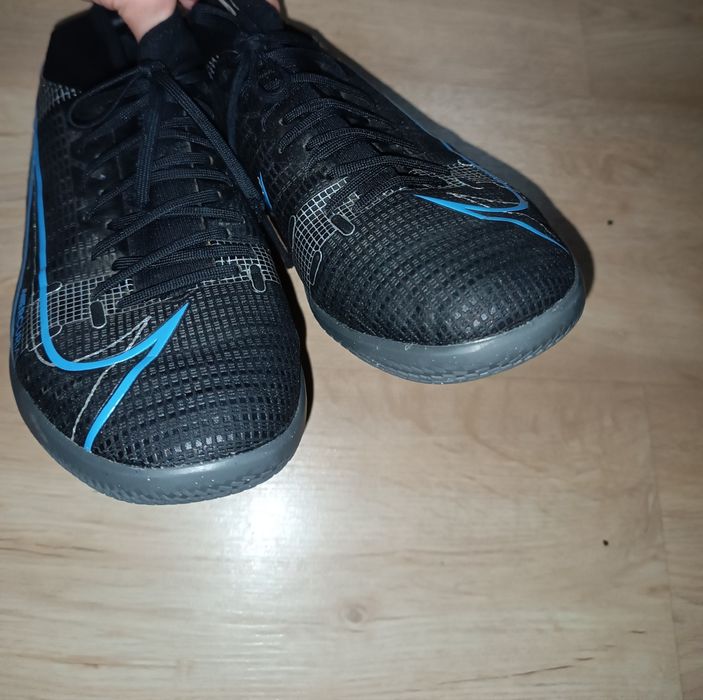 Продаю Футзалки (Футзалки Nike Mercurial Superfly 8)