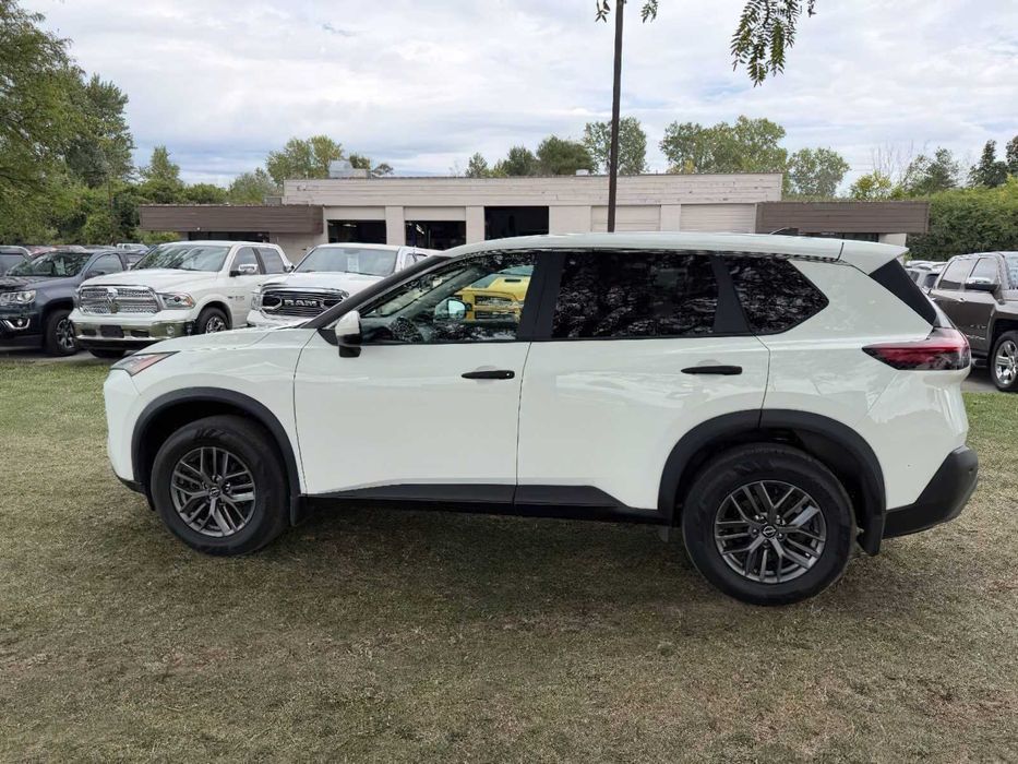 Nissan Rogue      2022