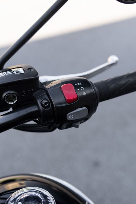 2022 Triumph Bonneville T120 Black Edition