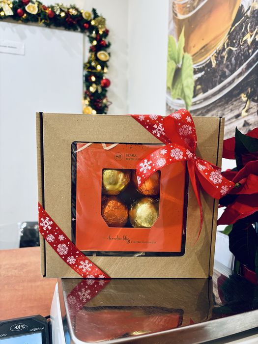 Świateczny zestaw prezentowy 4 kule do kąpieli Stara Mydlarnia