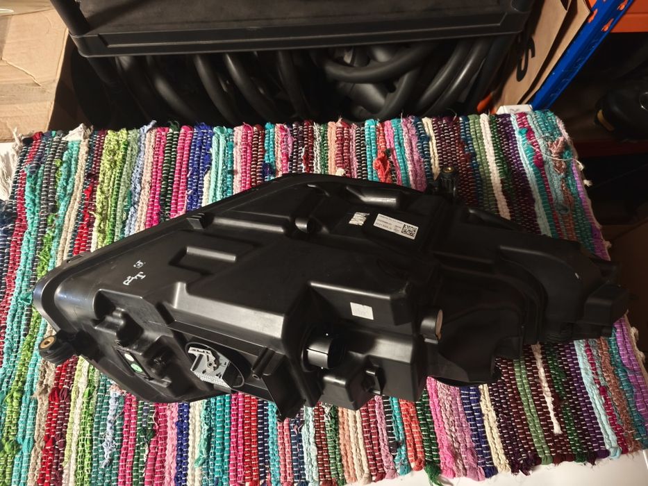 Farol esquerdo full Led Jaguar E-pace