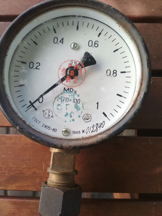 Манометр до 1 МРа