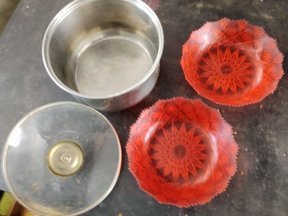 Посуда в гарному стані дешеево