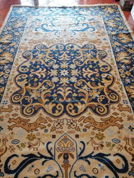 Tapete de Arraiolos - Águias século XVII - (3.5 x 2) m