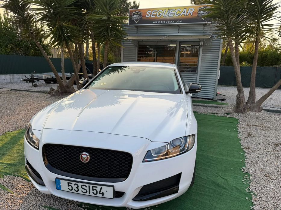Jaguar XF 2.0 D Prestige