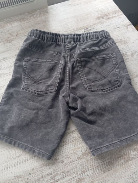 Krótkie spodenki jeansowe, szare 146