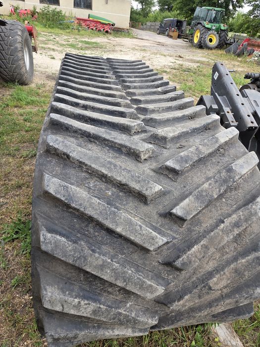 CAT,CLAAS LEXION ведучий міст,гусениця