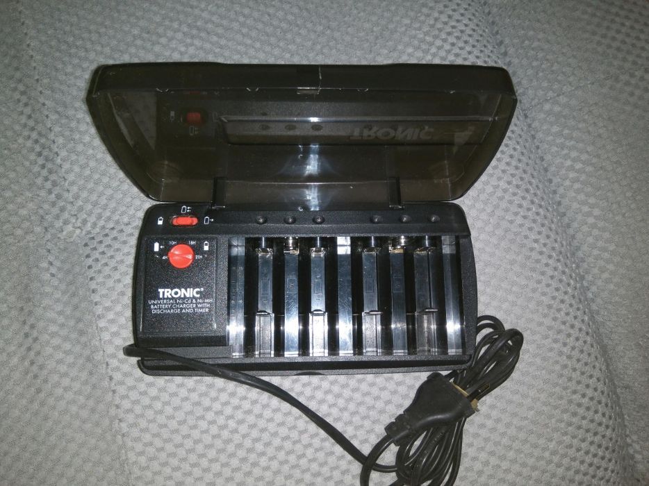 Battery Charger64551481751810121