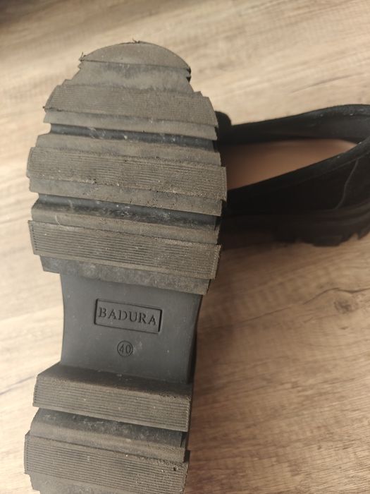 Loafersy lordsy mokasyny 40 badura