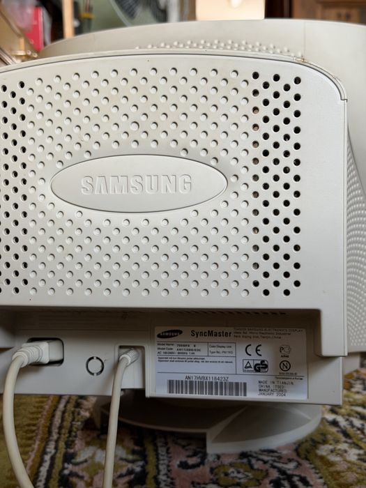 Монітор Samsung Syncmaster 755 DFX