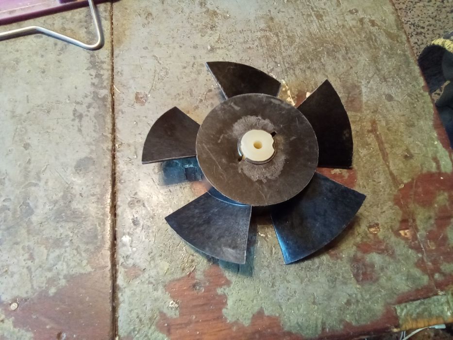 Кулер , компьютер, вентилятор , крыльчатка, лопасти , пропеллер