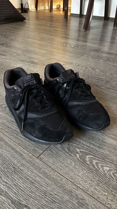 Живучие кроссовки New Balanse 997H