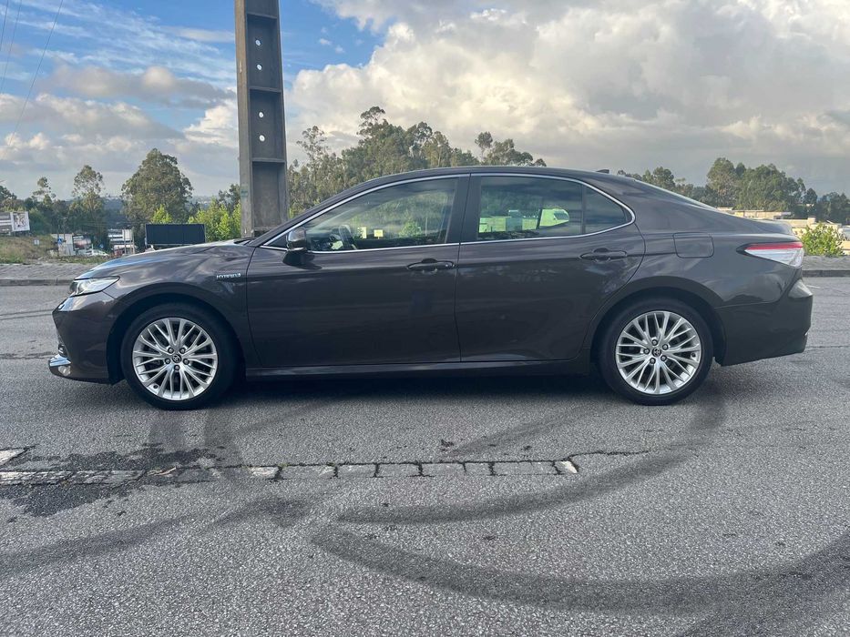 Toyota Camry Exclusive - Garantia até 2028