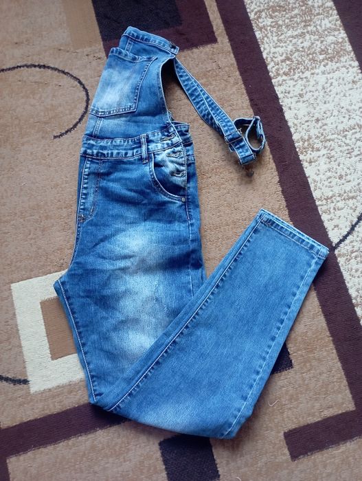 Джинсовий комбінезон для вагітних