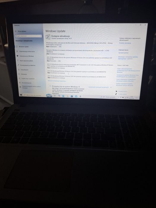 Laptop Asus X550C ladowarka