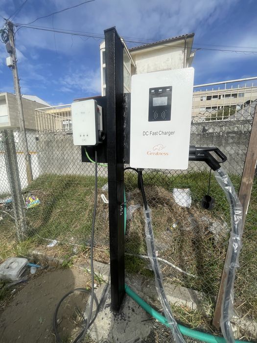 Fabricação de Poste Pedestral carregador Automotivo