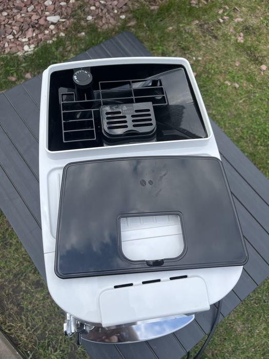 Кавомашина Delonghi Magnifica Start 2022 рік гарантія