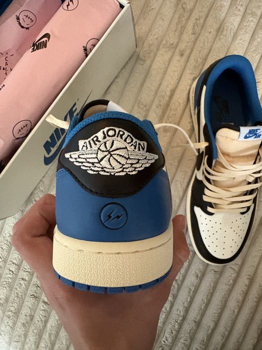 Jordan 1 Low Travis Scott x Fragment