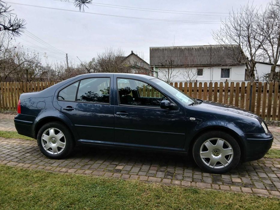 volkswagen bora  2004р 1.6 бензин