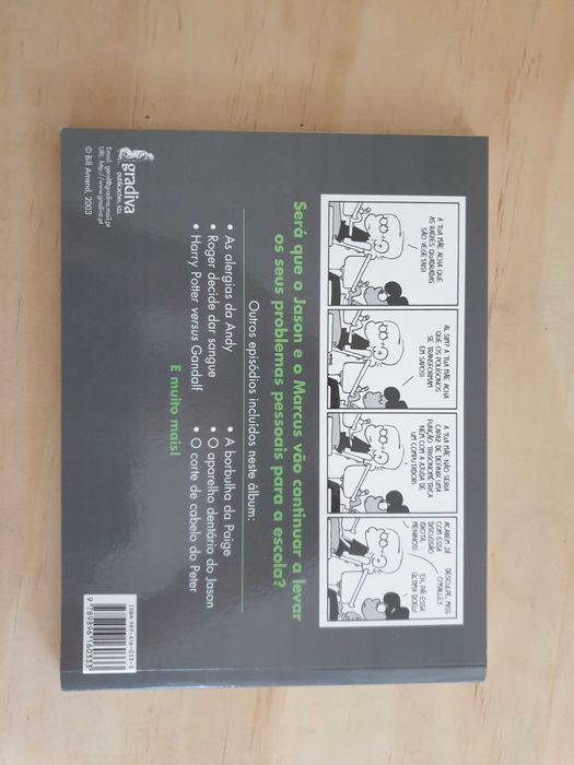 Livro "A Tua Mãe Acha Que as Raízes Quadradas São Vegetais"