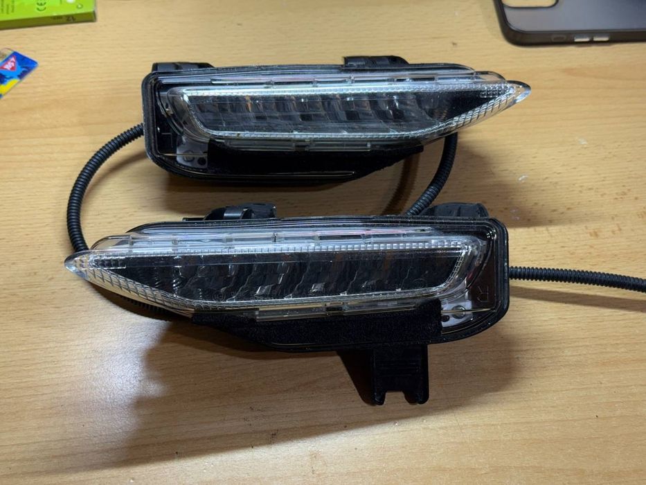 Дхо поворотники  в передній бампер Infiniti Q50 Q50S оригінал