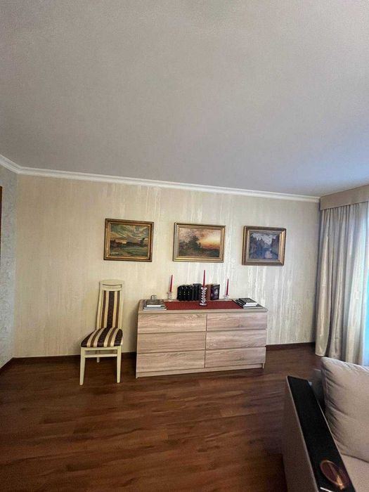 Неймовірна 3-кімнатна квартира в самому Центрі !