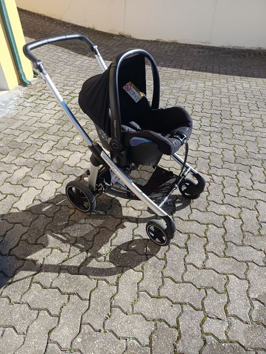 Carro bebeconfort com ovo